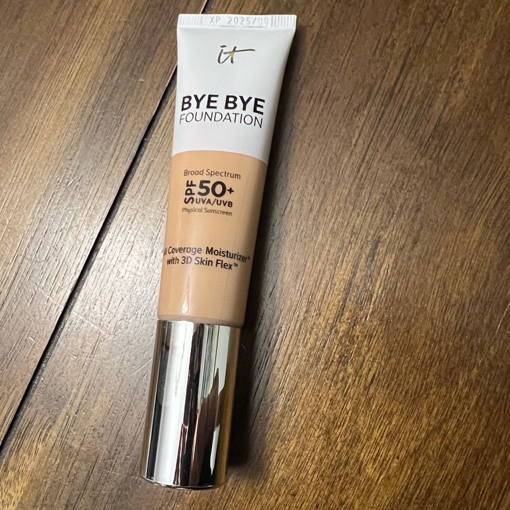 Medium Bye Bye Foundation New in Box